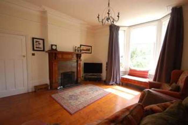  Image of 2 bedroom Property to rent in Derby Road Caversham Reading RG4 at 13 Derby Road Reading Reading, RG4 5HE
