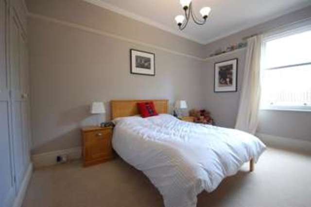  Image of 2 bedroom Property to rent in Derby Road Caversham Reading RG4 at 13 Derby Road Reading Reading, RG4 5HE