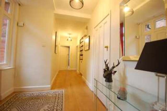  Image of 2 bedroom Property to rent in Derby Road Caversham Reading RG4 at 13 Derby Road Reading Reading, RG4 5HE