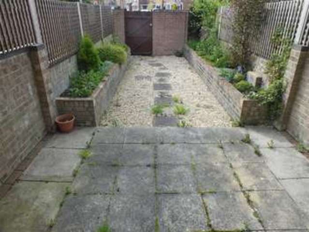  Image of 2 bedroom Property to rent in Devon Drive Westbury BA13 at Devon Drive Westbury Westbury, BA13 3XQ