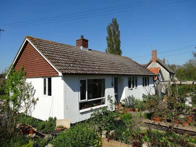  Image of 2 bedroom Bungalow for sale in Duck Lane Limington Yeovil BA22 at Duck Lane Limington Yeovil, BA22 8EL