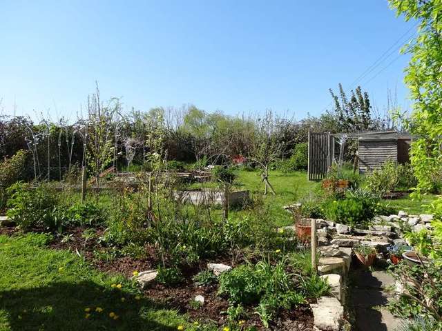  Image of 2 bedroom Bungalow for sale in Duck Lane Limington Yeovil BA22 at Duck Lane Limington Yeovil, BA22 8EL