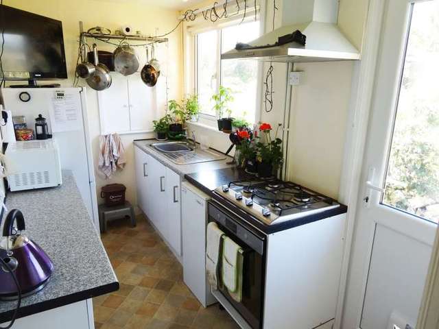  Image of 2 bedroom Bungalow for sale in Duck Lane Limington Yeovil BA22 at Duck Lane Limington Yeovil, BA22 8EL