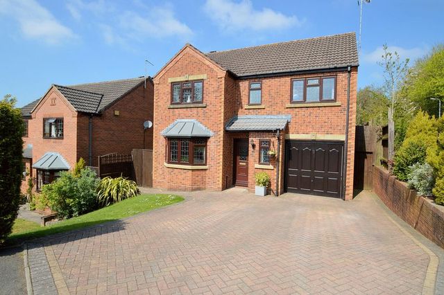  Image of 4 bedroom Detached house for sale in Duxford Close Redditch B97 at Duxford Close Headless Cross Redditch, B97 5BY
