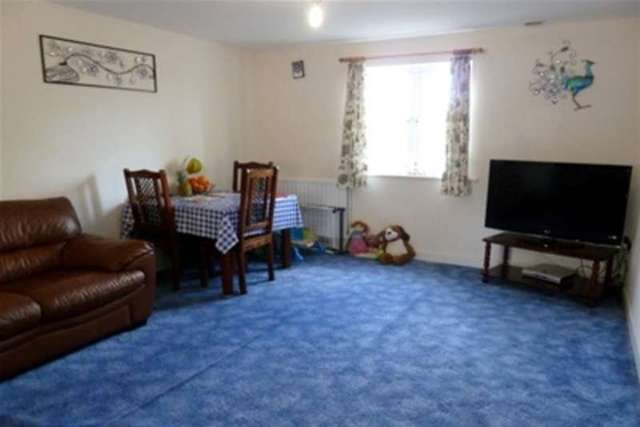  Image of 2 bedroom Flat to rent in East Fields Road Stoke Park Bristol BS16 at Bristol, BS16 1FQ