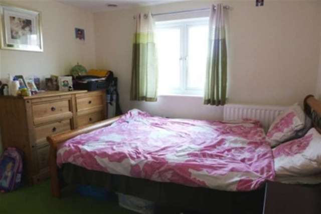  Image of 2 bedroom Flat to rent in East Fields Road Stoke Park Bristol BS16 at Bristol, BS16 1FQ
