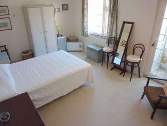  Image of 4 bedroom Flat for sale in East Walk Seaton EX12 at East Walk  Seaton, EX12 2NP