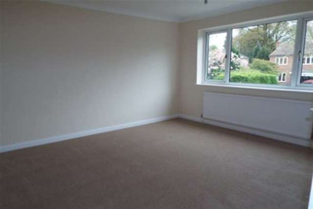  Image of 4 bedroom Detached house to rent in Elmdale Grove East Wellow Romsey SO51 at Romsey, SO51 6AX