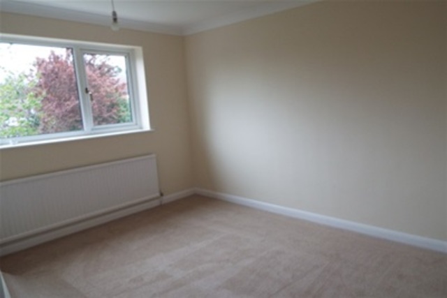  Image of 4 bedroom Detached house to rent in Elmdale Grove East Wellow Romsey SO51 at Romsey, SO51 6AX