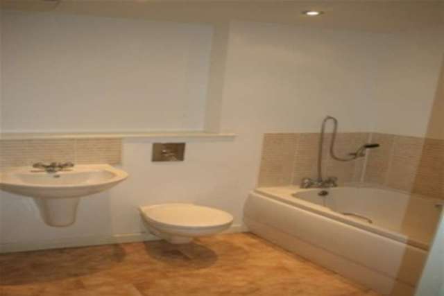  Image of 2 bedroom Flat to rent in Bouverie Court Leeds LS9 at Leeds, LS9 8LB