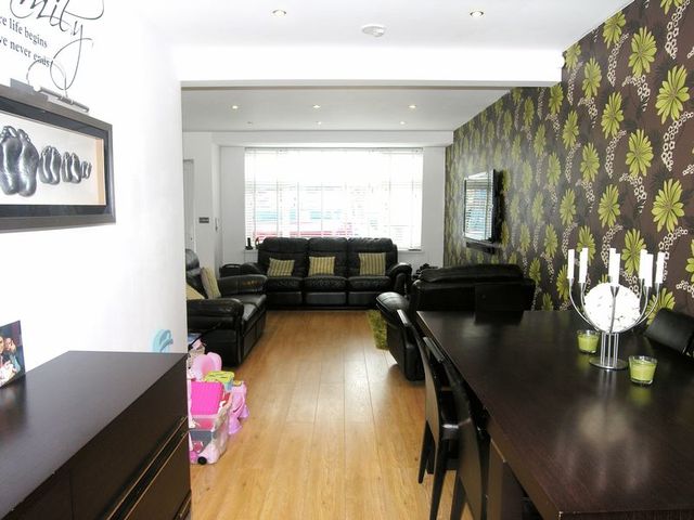  Image of 4 bedroom Terraced house for sale in Empire Avenue London N18 at Empire Avenue  Edmonton, N18 1AB
