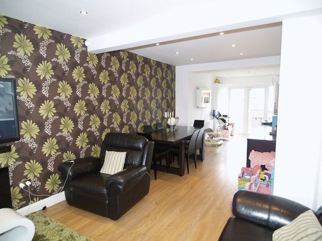  Image of 4 bedroom Terraced house for sale in Empire Avenue London N18 at Empire Avenue  Edmonton, N18 1AB