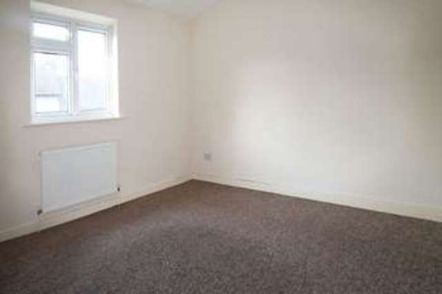  Image of 4 bedroom Terraced house to rent in Edward Street Chatham ME4 at Edward Street  Chatham, ME4 5NH