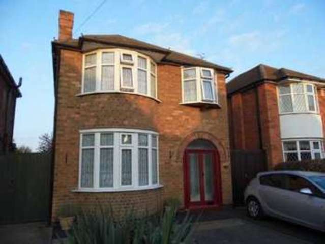  Image of 3 bedroom Detached house for sale in Ennismore Gardens Nottingham NG8 at Nottingham Nottinghamshire Nottingham, NG8 3LJ