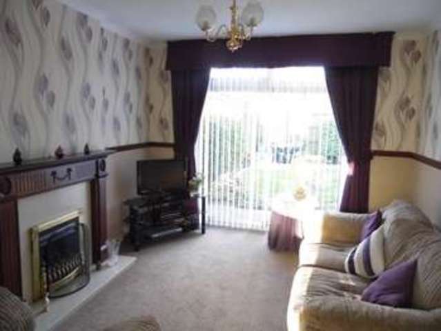  Image of 3 bedroom Detached house for sale in Ennismore Gardens Nottingham NG8 at Nottingham Nottinghamshire Nottingham, NG8 3LJ