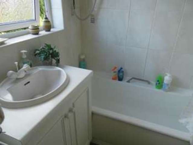  Image of 3 bedroom Detached house for sale in Ennismore Gardens Nottingham NG8 at Nottingham Nottinghamshire Nottingham, NG8 3LJ