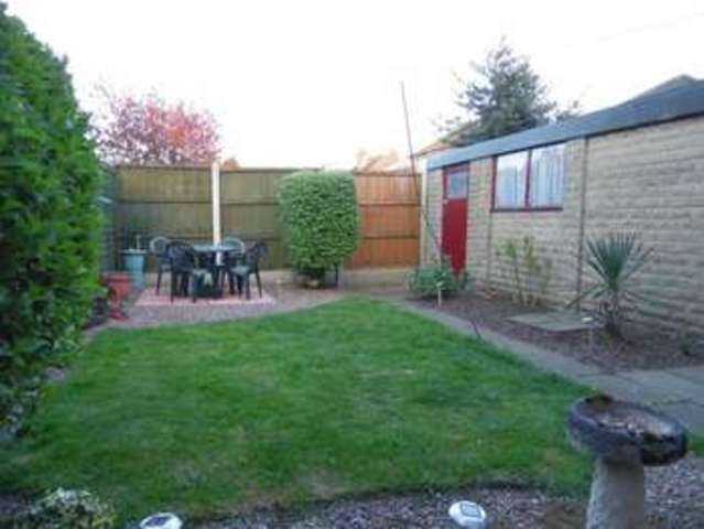  Image of 3 bedroom Detached house for sale in Ennismore Gardens Nottingham NG8 at Nottingham Nottinghamshire Nottingham, NG8 3LJ