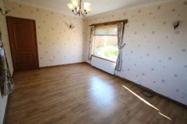  Image of 2 bedroom Terraced house for sale in Erskine Place Glenrothes KY7 at Glenrothes Fife Glenrothes, KY7 4JB