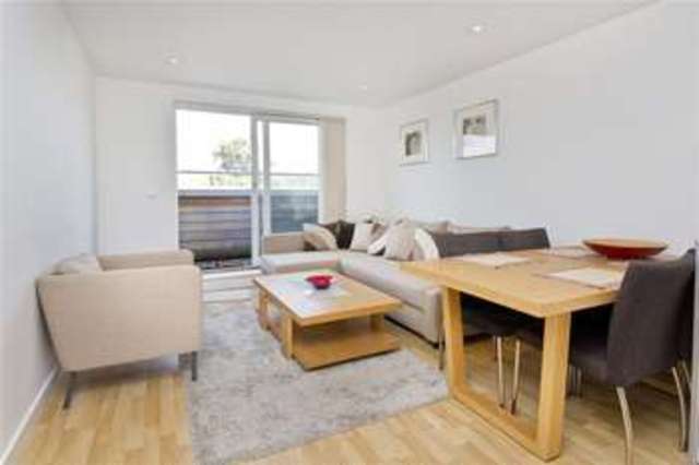  Image of 1 bedroom Detached house to rent in Essex Road London N1 at London  Essex Road, N1 3GH