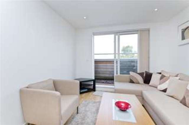  Image of 1 bedroom Detached house to rent in Essex Road London N1 at London  Essex Road, N1 3GH