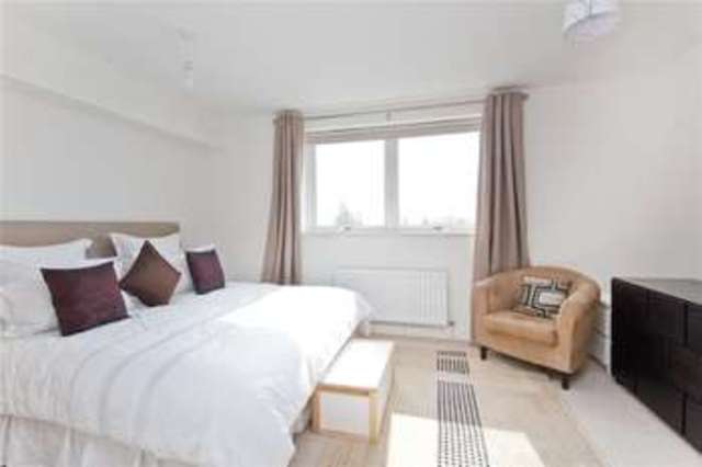  Image of 1 bedroom Detached house to rent in Essex Road London N1 at London  Essex Road, N1 3GH