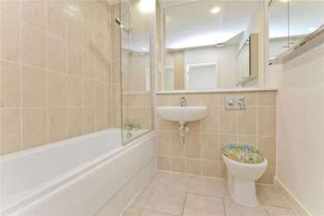  Image of 1 bedroom Detached house to rent in Essex Road London N1 at London  Essex Road, N1 3GH