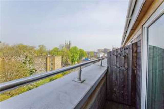  Image of 1 bedroom Detached house to rent in Essex Road London N1 at London  Essex Road, N1 3GH