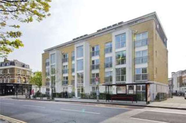  Image of 1 bedroom Detached house to rent in Essex Road London N1 at London  Essex Road, N1 3GH