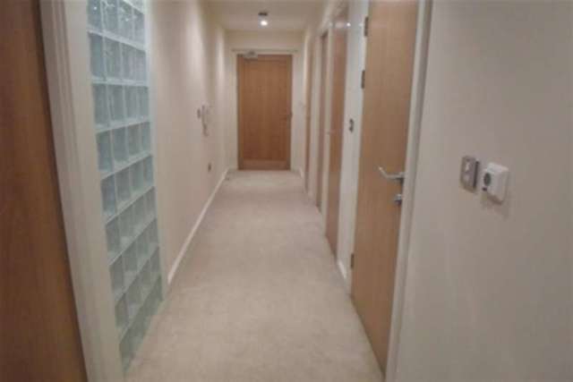  Image of 2 bedroom Flat to rent in Ezel Court Heol Glan Rheidol Cardiff CF10 at Cardiff, CF10 5NS