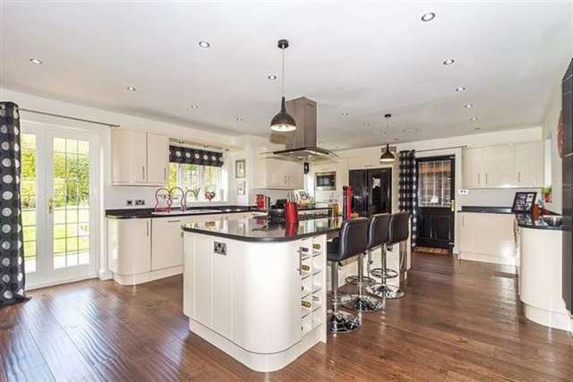  Image of 6 bedroom Detached house for sale in Fairlight Drive Barnt Green Birmingham B45 at Fairlight Drive  Barnt Green, B45 8TB