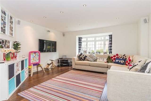  Image of 6 bedroom Detached house for sale in Fairlight Drive Barnt Green Birmingham B45 at Fairlight Drive  Barnt Green, B45 8TB