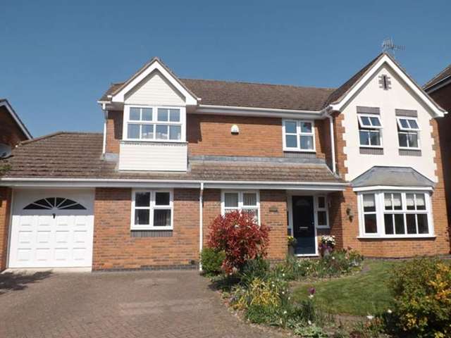  Image of 4 bedroom Detached house for sale in Fairwater Close Evesham WR11 at Fairwater Close  Evesham, WR11 1GF