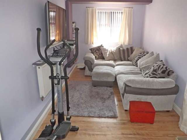  Image of 4 bedroom Detached house for sale in Fairwater Close Evesham WR11 at Fairwater Close  Evesham, WR11 1GF