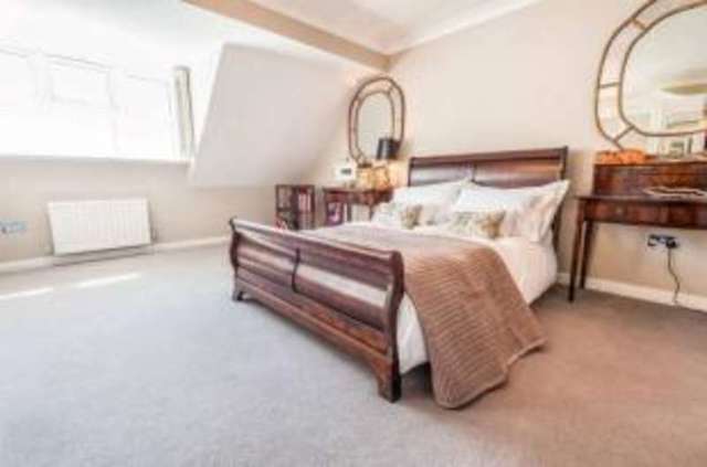  Image of 5 bedroom Detached house for sale in Rowhills Close Farnham GU9 at Farnham Surrey Heath End, GU9 9EQ