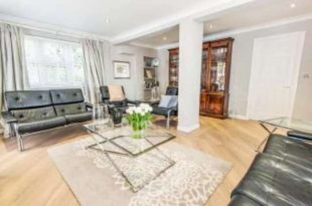  Image of 5 bedroom Detached house for sale in Rowhills Close Farnham GU9 at Farnham Surrey Heath End, GU9 9EQ