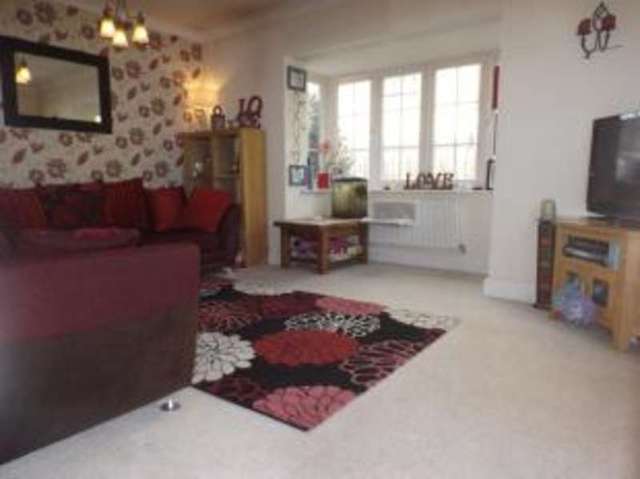  Image of 5 bedroom Detached house for sale in Farnham Park Close Farnham GU9 at Farnham Surrey Farnham, GU9 9FG