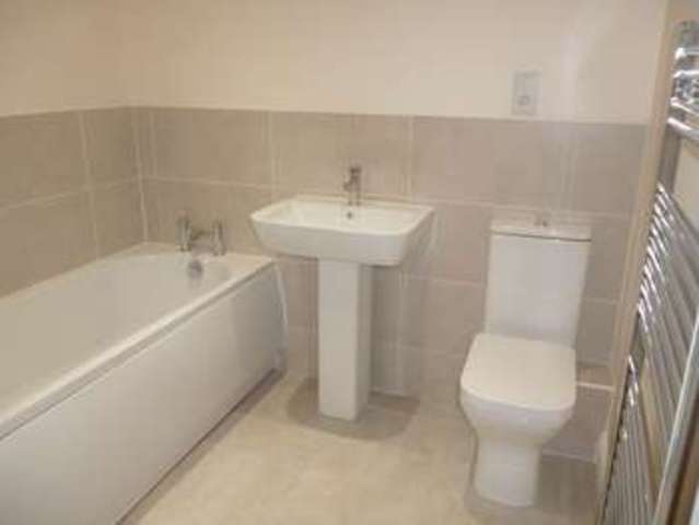  Image of 2 bedroom Flat to rent in Worcester Street Stourbridge DY8 at 43 Worcester Street  Stourbridge, DY8 1AT