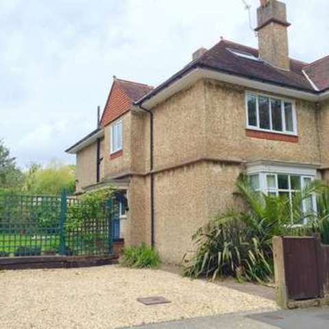  Image of 5 bedroom Detached house to rent in Forest End Camp Hill Newport PO30 at Forest End Camp Hill Newport, PO30 5PG