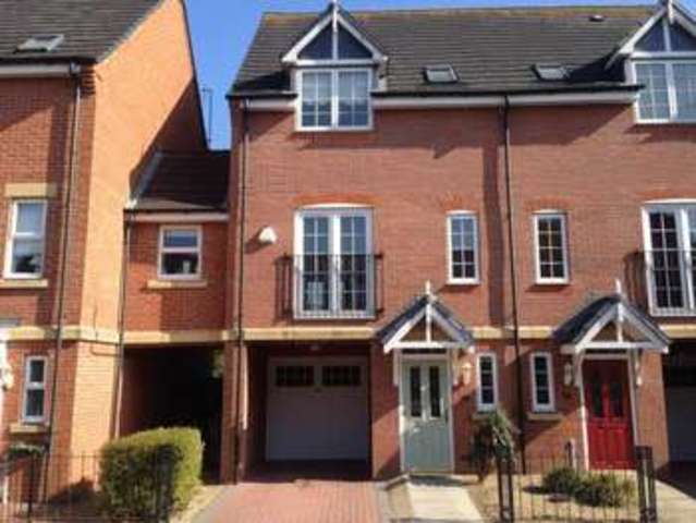  Image of 3 bedroom Terraced house to rent in Fosse Close Burbage Hinckley LE10 at Fosse Close  Burbage, LE10 2EH
