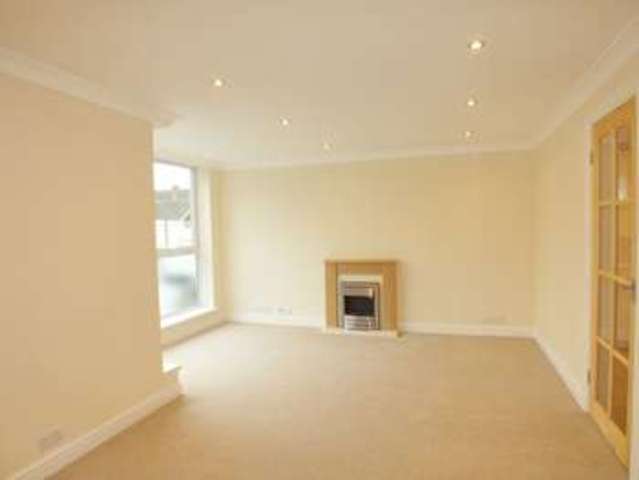  Image of 3 bedroom Detached house to rent in Freeborn Close Kidlington OX5 at Freeborn Close  Kidlington, OX5 2BH