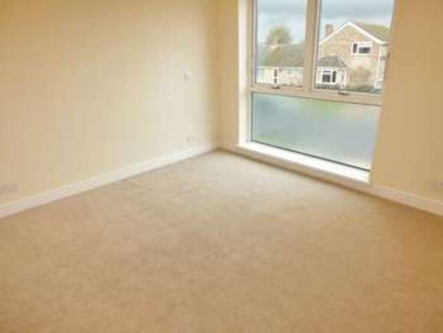  Image of 3 bedroom Detached house to rent in Freeborn Close Kidlington OX5 at Freeborn Close  Kidlington, OX5 2BH