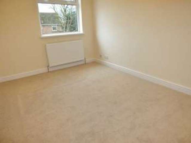 Image of 3 bedroom Detached house to rent in Freeborn Close Kidlington OX5 at Freeborn Close  Kidlington, OX5 2BH