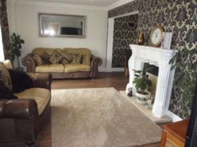  Image of 5 bedroom End of Terrace for sale in The Upway Basildon SS14 at Fryerns Basildon Basildon, SS14 2JD