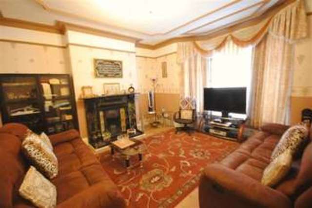  Image of 4 bedroom Terraced house for sale in Garmoyle Road Wavertree Liverpool L15 at Garmoyle Road Wavertree Liverpool, L15 3JH