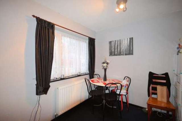  Image of 3 bedroom Terraced house for sale in Gildercliffe Scarborough YO12 at Gildercliffe  Scarborough, YO12 6NX