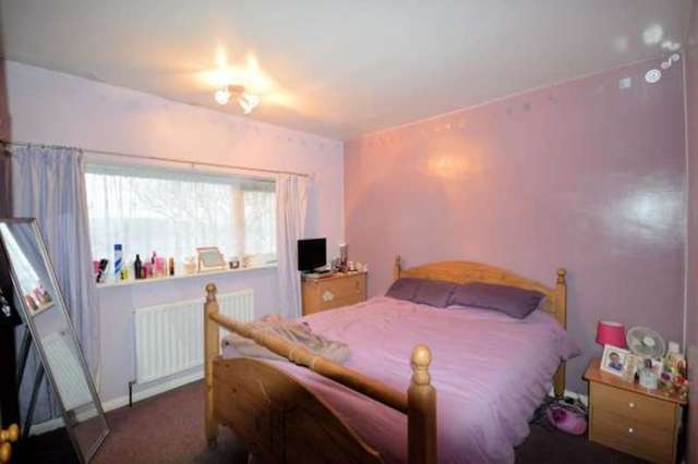  Image of 3 bedroom Terraced house for sale in Gildercliffe Scarborough YO12 at Gildercliffe  Scarborough, YO12 6NX