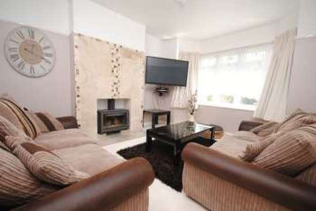  Image of 3 bedroom Semi-Detached house for sale in Glenfield Avenue Southampton SO18 at Glenfield Avenue Bitterne Southampton, SO18 4EU