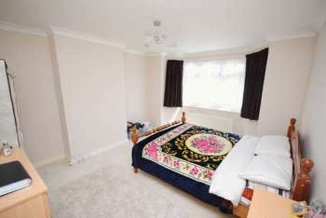  Image of 3 bedroom Semi-Detached house for sale in Glenfield Avenue Southampton SO18 at Glenfield Avenue Bitterne Southampton, SO18 4EU
