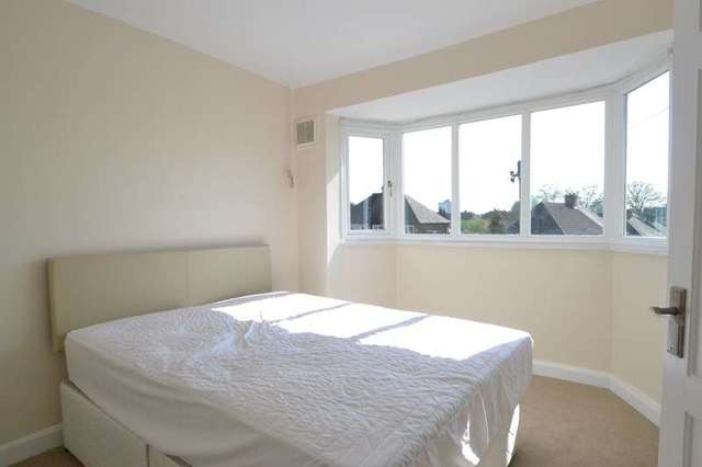  Image of 3 bedroom Semi-Detached house to rent in Glenwood Road Birmingham B38 at Glenwood Road Kings Norton Birmingham, B38 8HE