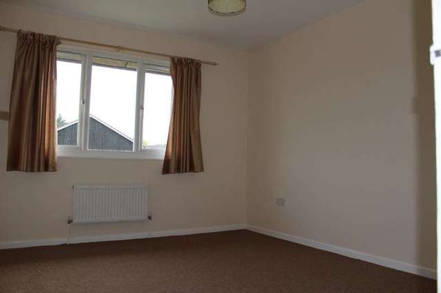  Image of 4 bedroom End of Terrace to rent in Golden Miller Close Newmarket CB8 at Newmarket Suffolk, CB8 7RT